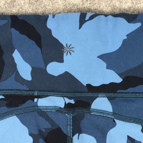 Athleta Leggings Womens Medium Blue Camo Mid Rise Side Pockets Mesh Panels Nylon - Picture 6 of 14